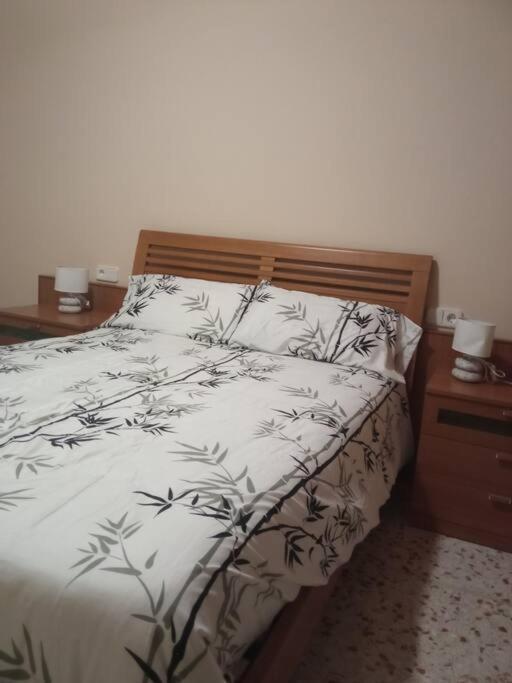 Apartamento-Casa Turistica L'Espigol سانت ليورينس دو موريونيز المظهر الخارجي الصورة