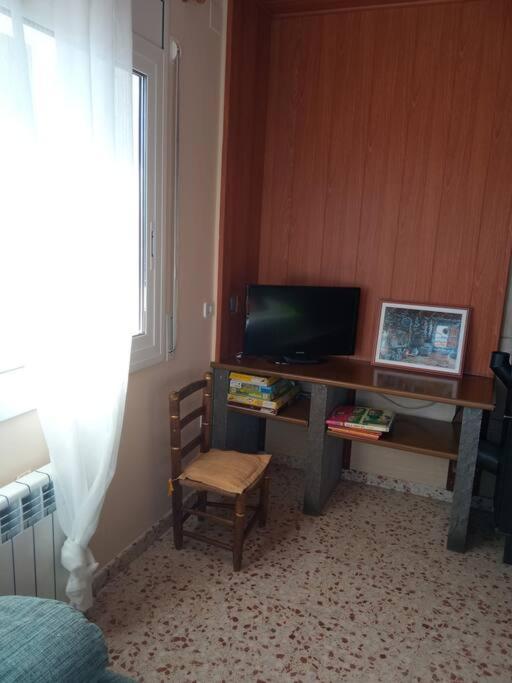 Apartamento-Casa Turistica L'Espigol سانت ليورينس دو موريونيز المظهر الخارجي الصورة